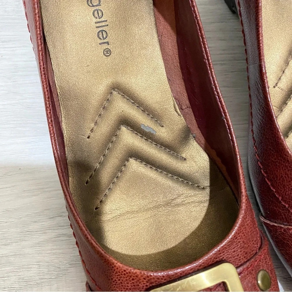 Andrew Geller NWOT Size 7 Reddish Brown with antiques Gold Buckle WEDGE Heel 2.5 - Picture 11 of 16